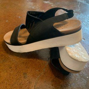 Black Platform Sandal